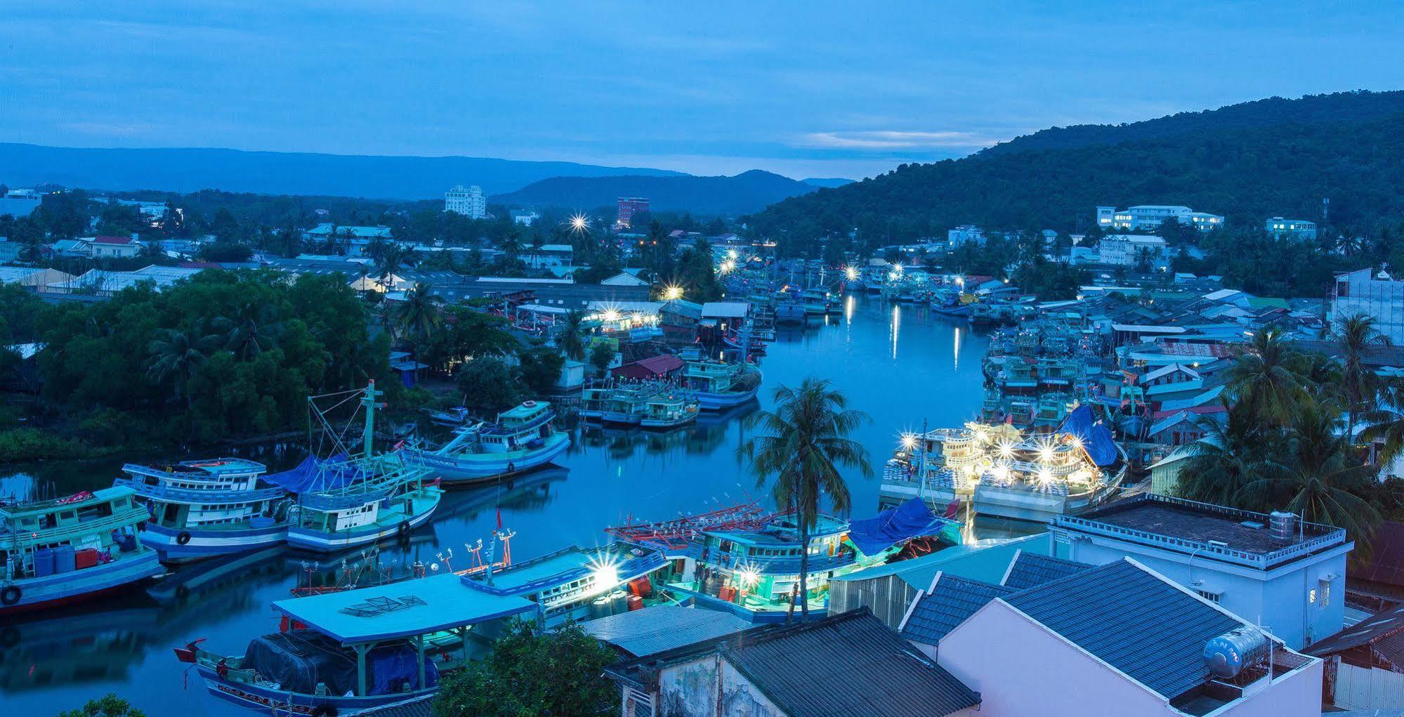 Blue Sky Phu Quoc Hotel Екстериор снимка