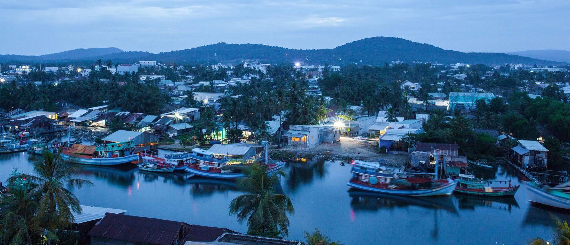 Blue Sky Phu Quoc Hotel Екстериор снимка