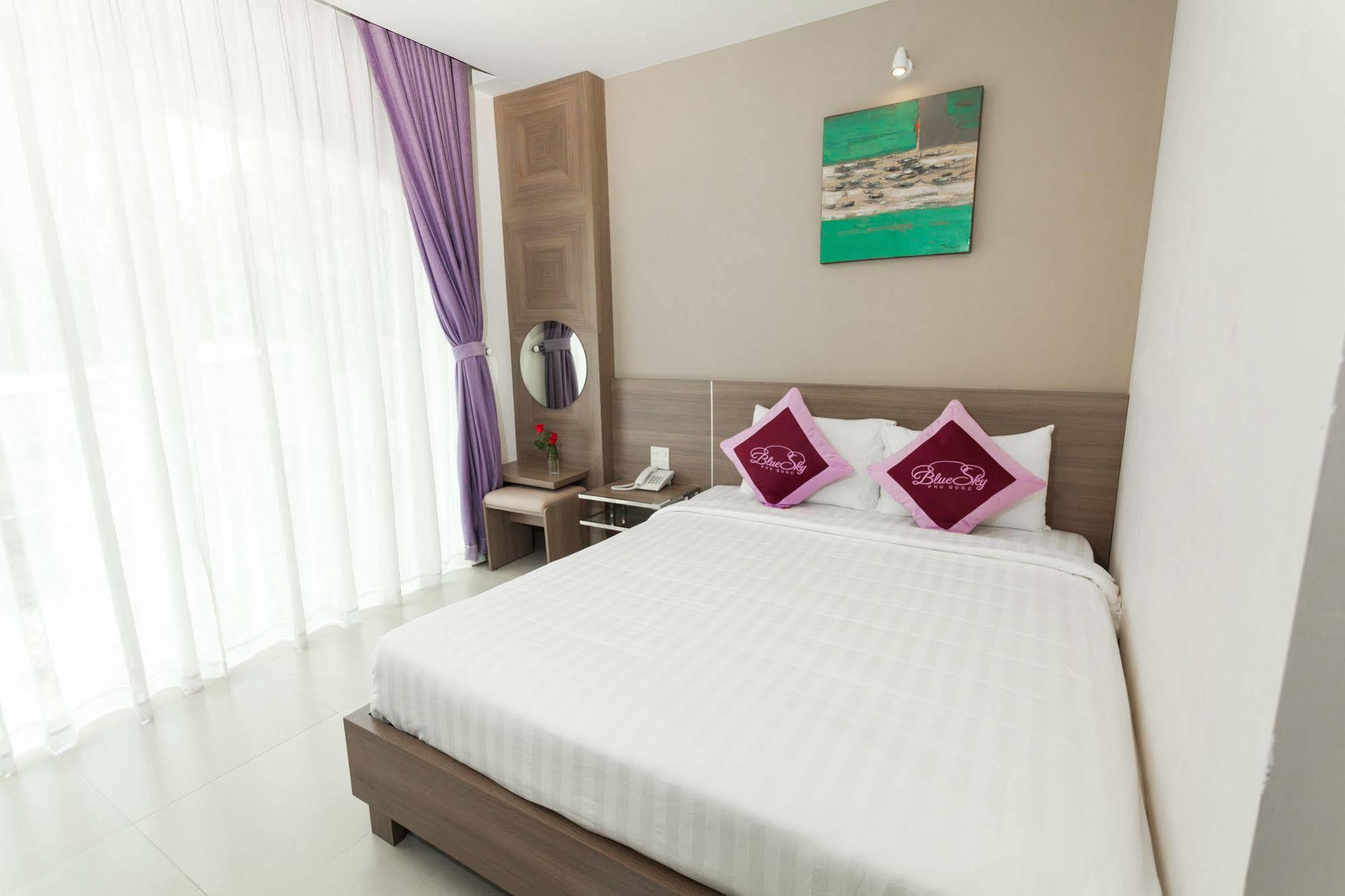 Blue Sky Phu Quoc Hotel Екстериор снимка